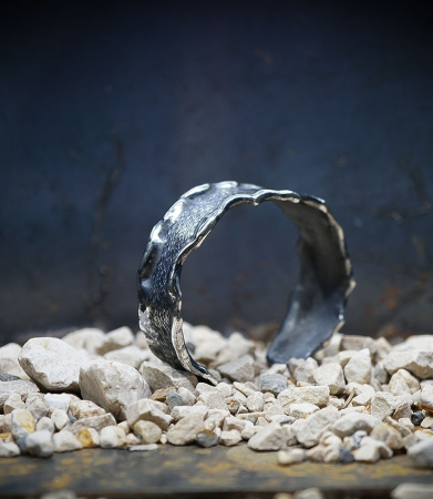 Bracelet jonc en argent 925/1000, pièce unique signèe Lovely Storm .