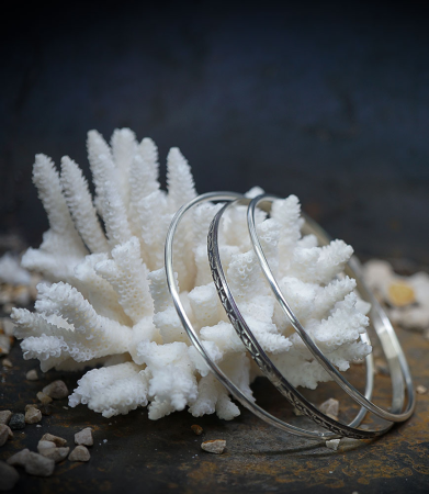 Bracelet jonc en argent massif pièce unique signé Lovely Storm.