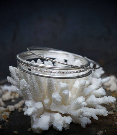 Bracelet manchette en argent massif pièce unique Lovely Storm.