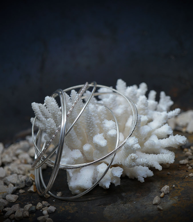 Bracelet manchette en argent massif pièce unique Lovely Storm.