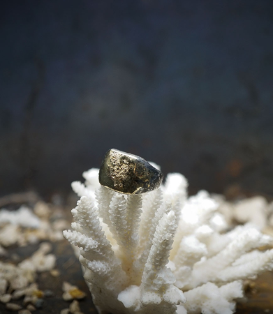 Chevaliere en or et argent pièce unique Lovely Storm.