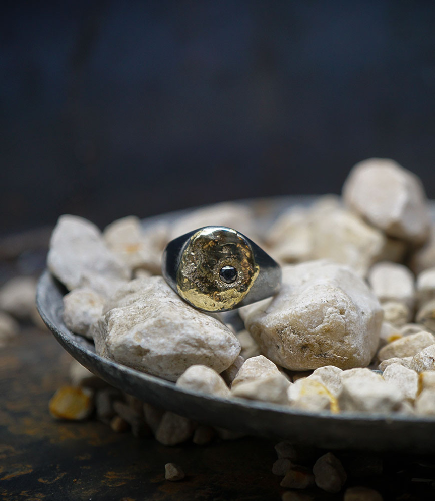 Bague de créateur en argent,or et diamant noir ( Lovely Storm) .