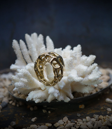 Bague de créatrice en or 750/1000 pièce unique signé Lovely Storm.