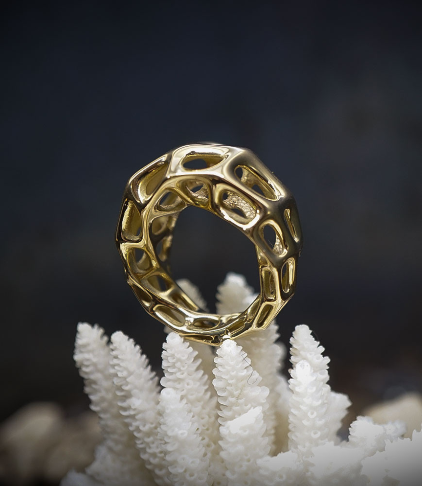 Bague de créatrice en or 750/1000 pièce unique signé Lovely Storm.