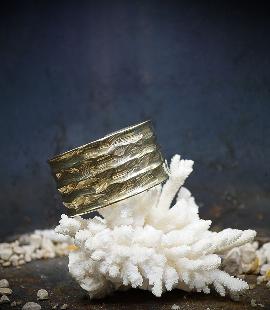 Bracelet jonc en or et argent, pièce unique signèe Lovely Storm .