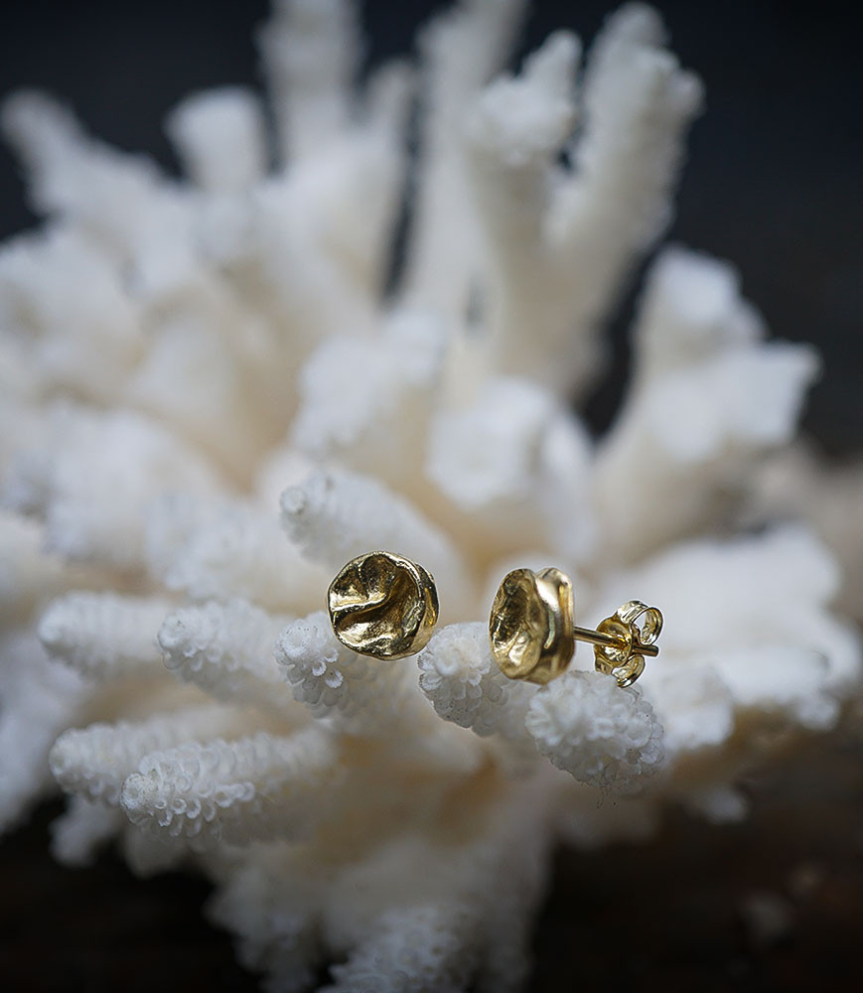 Lovely Storm Collection - 18 KT Gold Earrings.
