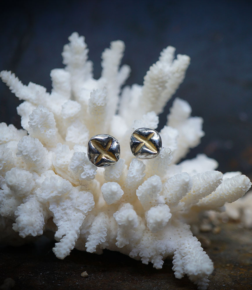 Boucles d'oreilles Lovely Storm en or et argent.