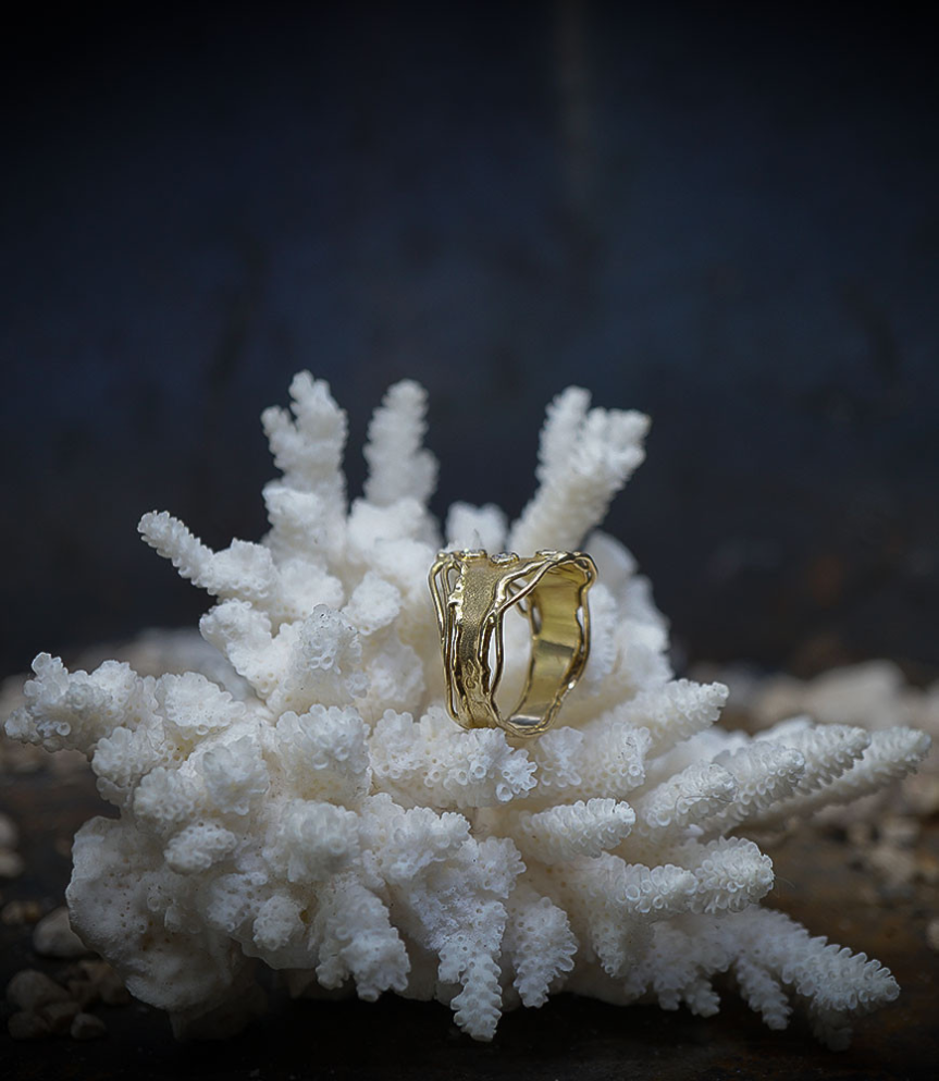 Bague de créatrice en or et diamants