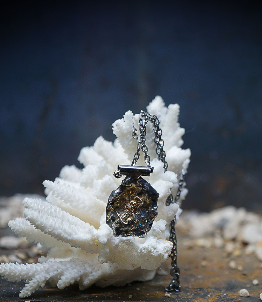 Collier Diamant en Or et Argent Massif piéce unique signé Lovely Storm.