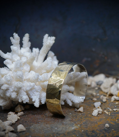 Bracelet Jonc en Or et Argent Massif pièce unique créé a la bijouterie Barrouyer.
