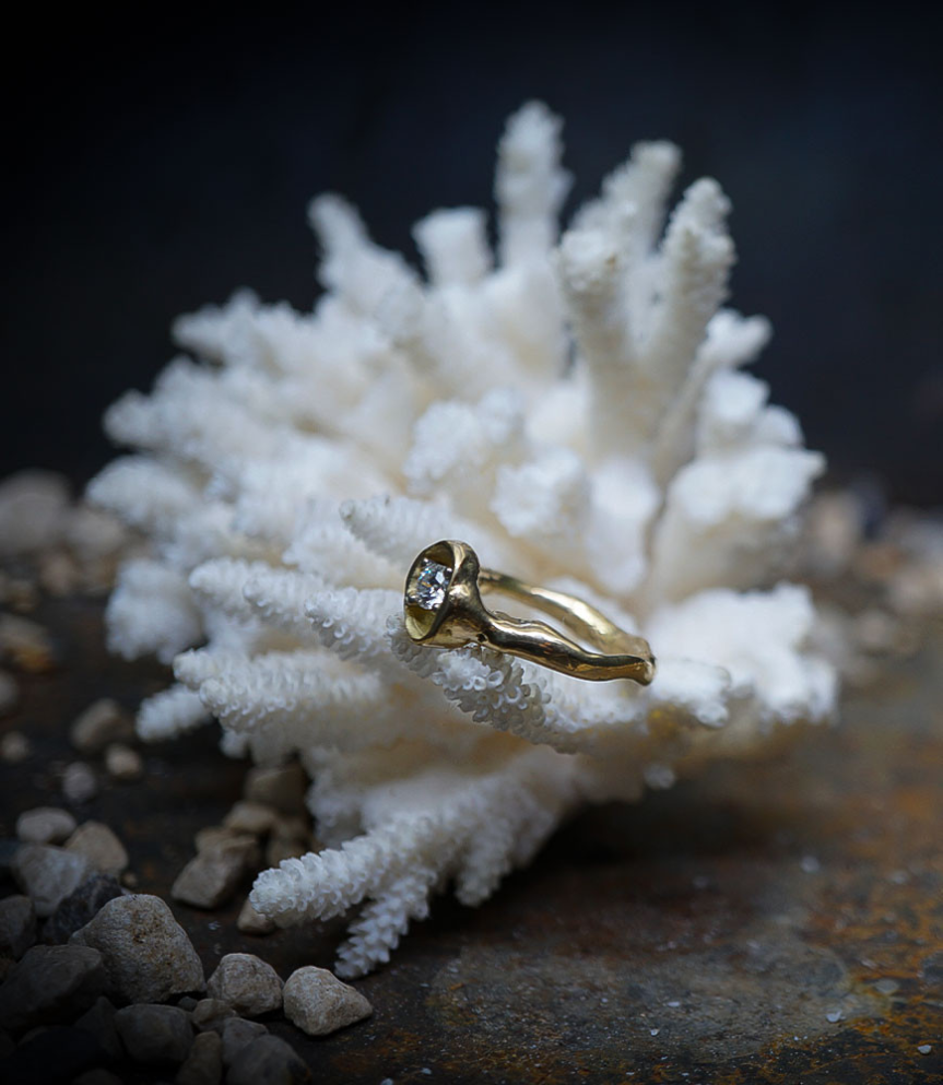 Bague Diamant et Or 18 KT pièce unique créé a la bijouterie Barrouyer.