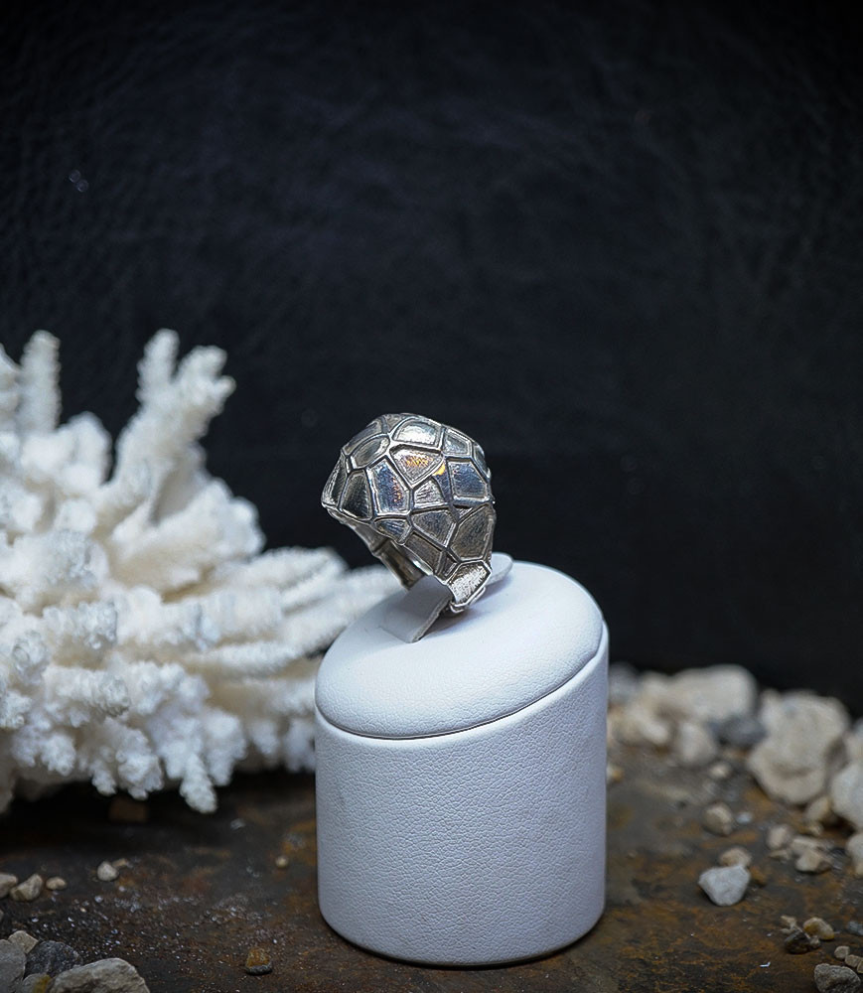 Bague de créatrice en argent pièce unique signé Lovely Storm