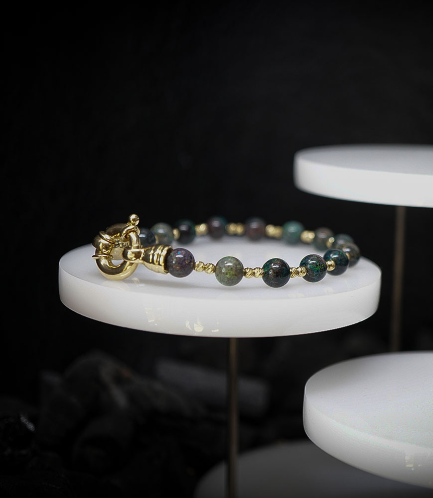Bracelet Opale en Or 18 KT piéce unique céé dans mon atelier.