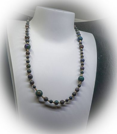 Collier Opale et Or 18KT Matière: Or 750/1000 (13 grammes)  Pierre: Opales (101 carats)