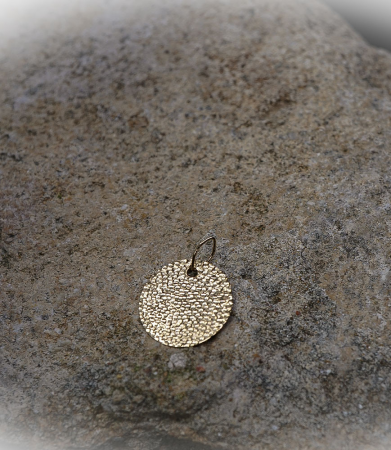 Collier en Or 18 KT.  Matière: Or 750/1000 Poids: 0,7 gramme