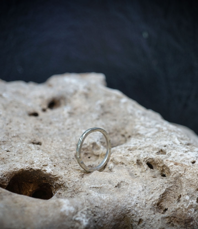 Lovely Storm Collection - Bague Argent Massif satiner.   Matière: Argent massif 925/1000 Pierre: Non Poids: 2 grammes