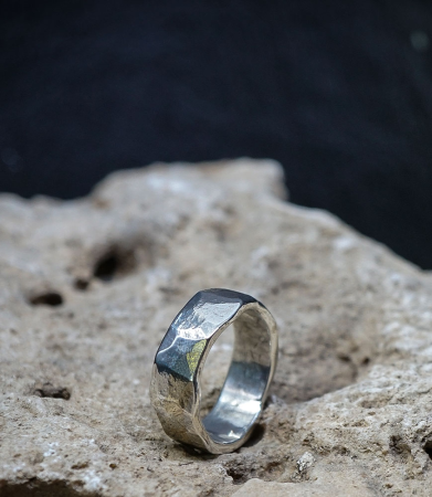 Bague Argent Massif   Matière: Argent massif 925/1000 Pierre: Non Poids: 10,5 grammes