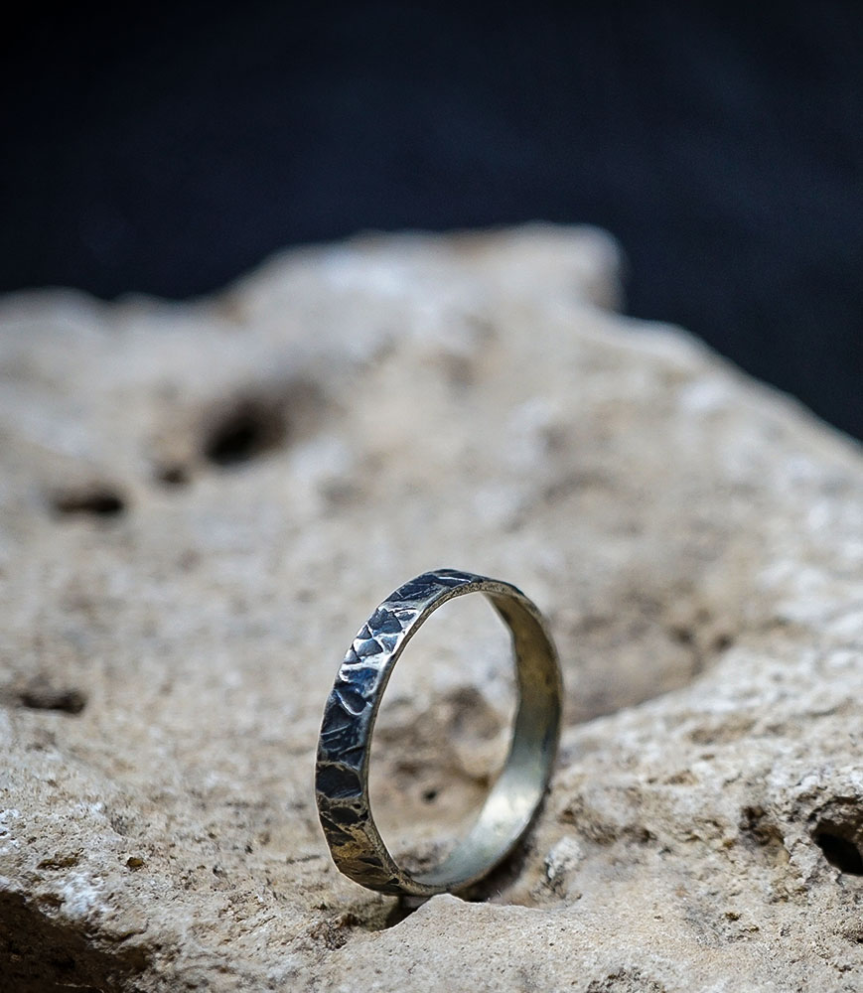 Chaque modèle issu de notre collection est créé à la main