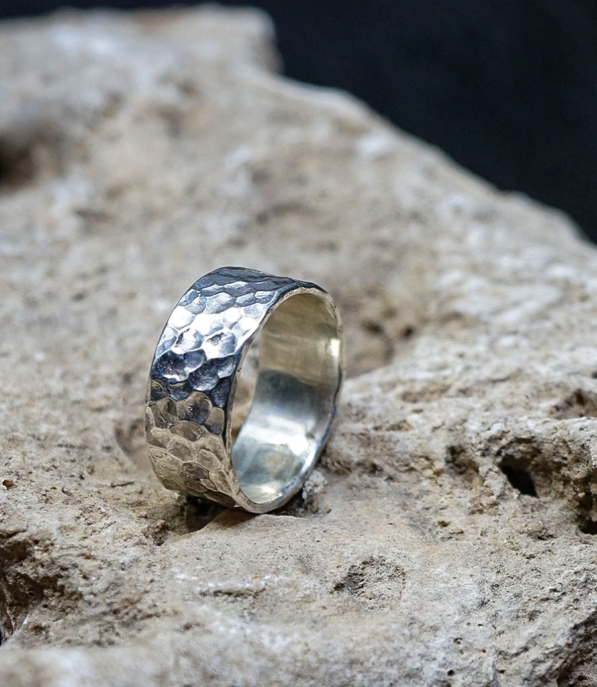 Lovely Storm Collection - Sterling Silver Hammered Ring    Material: 925 Sterling Silver  Stone: No  Weight: 6.2 grams