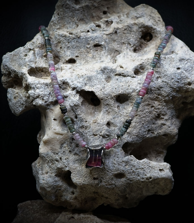 Valentine — créatrice de bijoux chez Mad Lords Paris, installée à Carpentras.