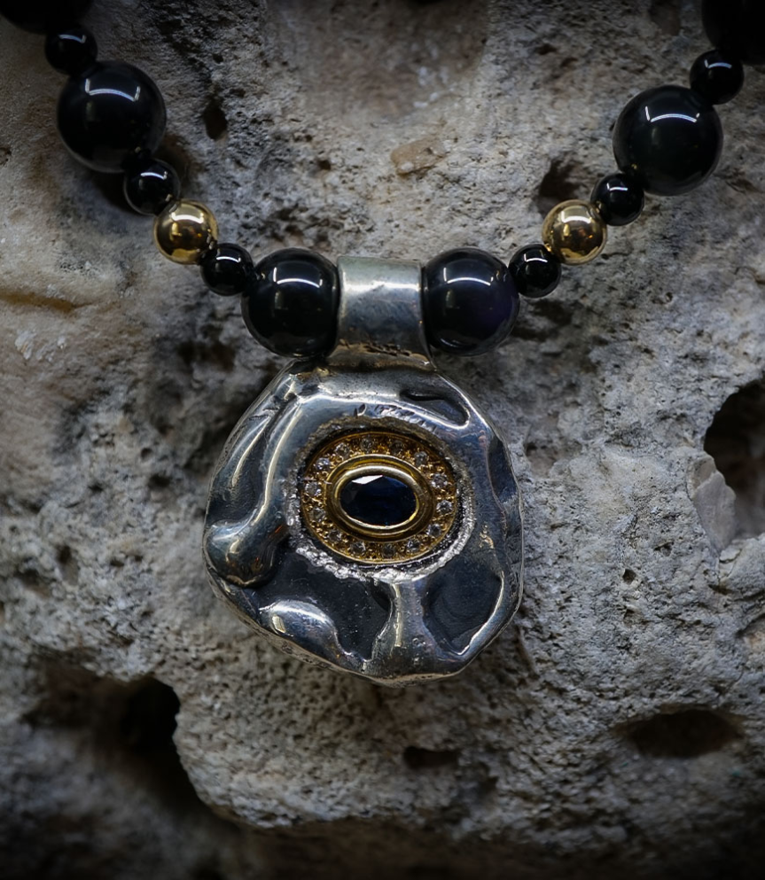 créatrice de bijoux chez mad lords paris instalé a carpentras