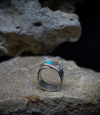 Mes bijoux sont également disponibles à Paris chez Mad Lords