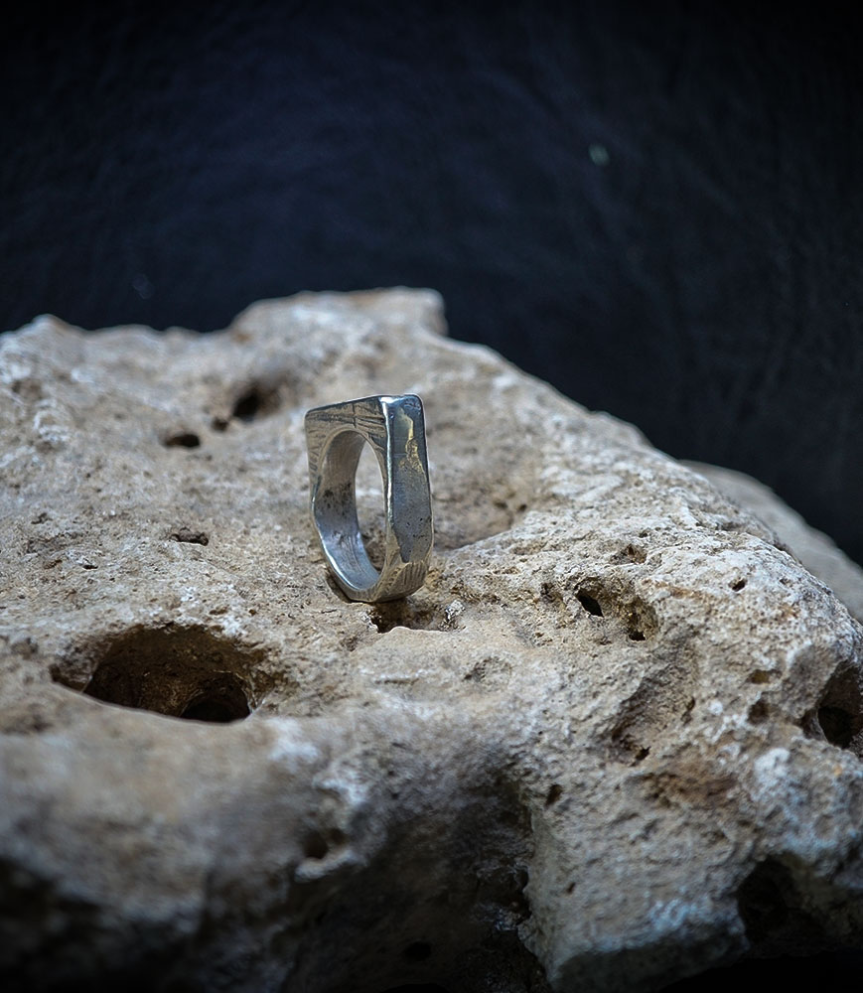 Lovely Storm Collection - Diamond and Sterling Silver Ring (7mm width)    Material: 925 Sterling Silver  Stone: Diamond (0.42 ca