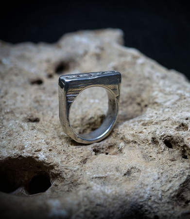 Lovely Storm Collection - Diamond and Sterling Silver Ring (7mm width)    Material: 925 Sterling Silver  Stone: Diamond (0.42 ca