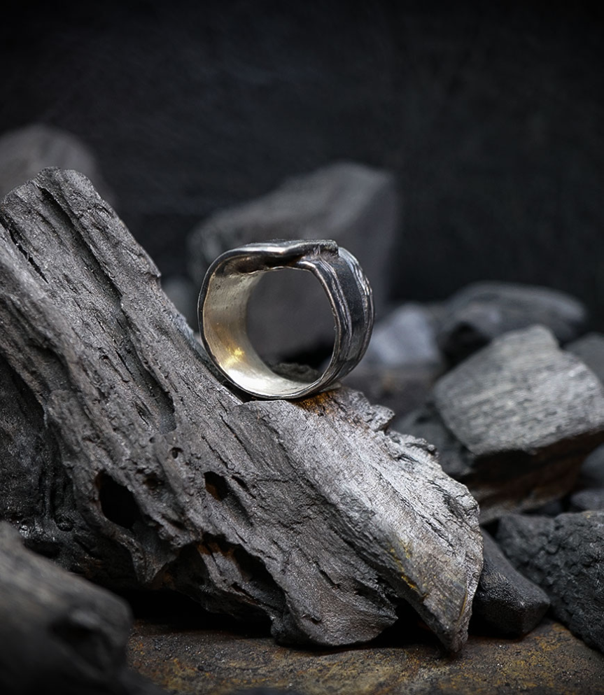 Héphaïstos Collection - Bague Argent Massif  Matière: Argent massif 925/1000 Pierre: Non Poids: 17,8 grammes