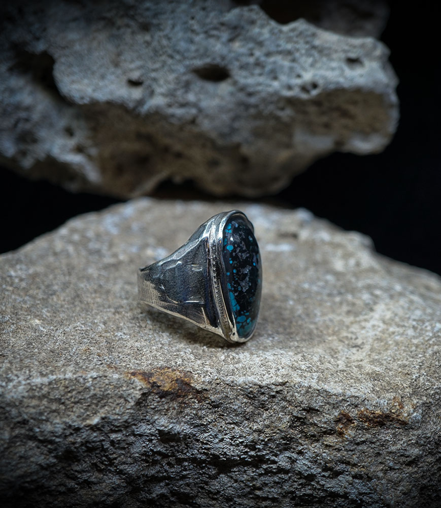 Geologic Collection - Sterling Silver and Turquoise Rings    Material: 925/1000 Sterling Silver  Stone: Turquoise (4.90 carats) 