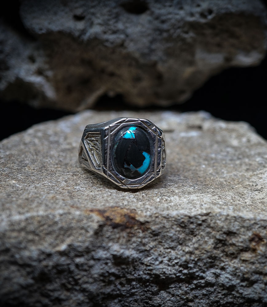Geologic Collection - Sterling Silver and Turquoise Rings    Material: Sterling Silver 925/1000  Stone: Turquoise (3.1 carats)  