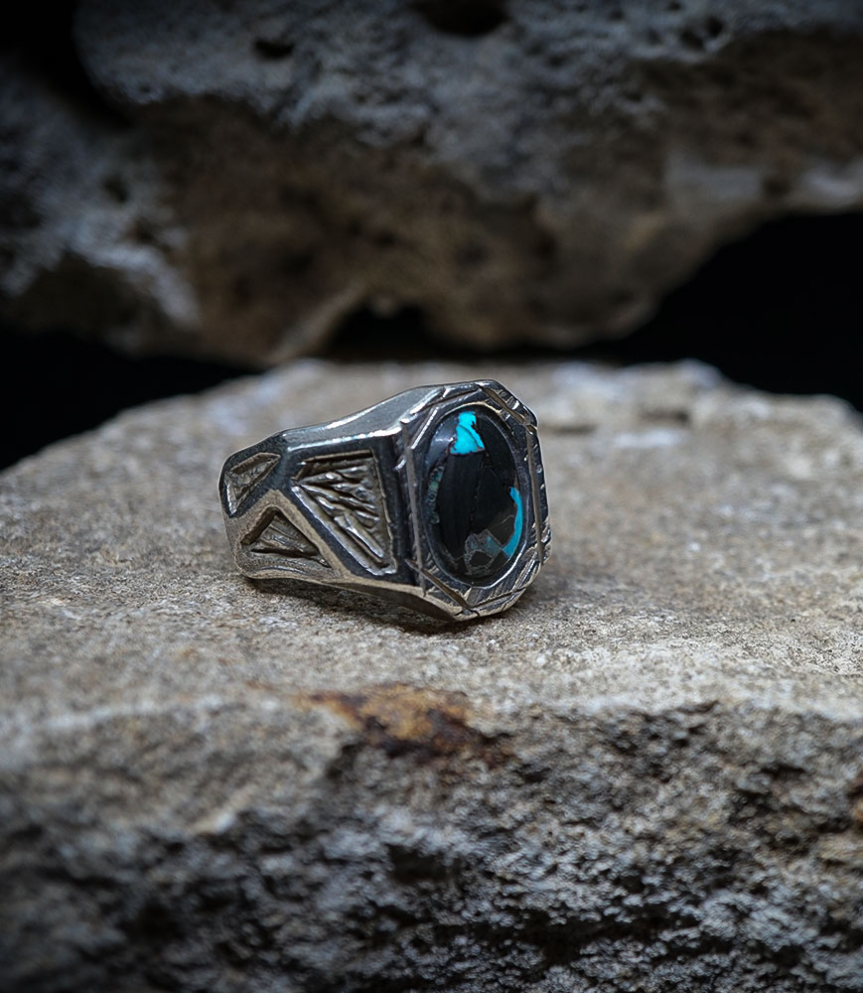 Geologic Collection - Sterling Silver and Turquoise Rings    Material: Sterling Silver 925/1000  Stone: Turquoise (3.1 carats)  