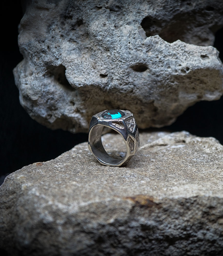 Geologic Collection - Sterling Silver and Turquoise Rings    Material: Sterling Silver 925/1000  Stone: Turquoise (3.1 carats)  