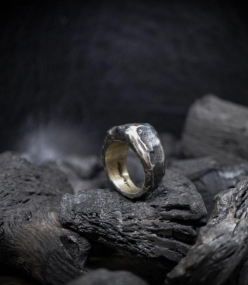 Krazy Stones Collection - Sterling Silver Rings    Material: 925/1000 Sterling Silver  Stone: Diamond (0.10 carat)  Weight: 21.9