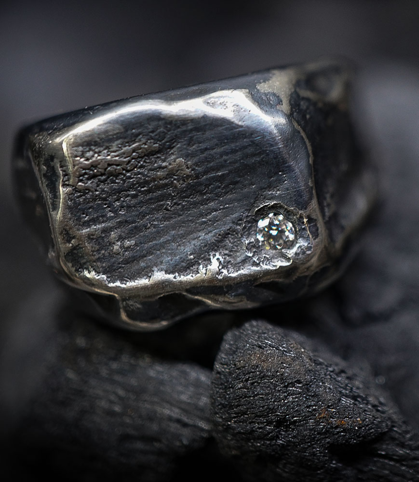 Krazy Stones Collection - Sterling Silver Rings    Material: 925/1000 Sterling Silver  Stone: Diamond (0.10 carat)  Weight: 21.9