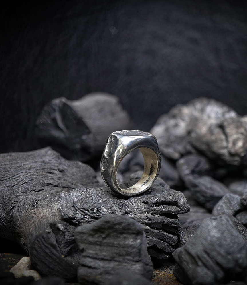 Krazy Stones Collection - Sterling Silver Rings    Material: 925/1000 Sterling Silver  Stone: Diamond (0.10 carat)  Weight: 21.9