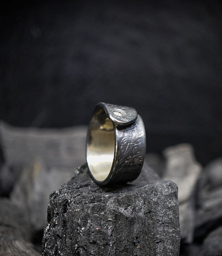 Sterling Silver Rings    Material: 925 Sterling Silver  Stone: Diamond (0.10 carat)  Weight: 12.9 grams