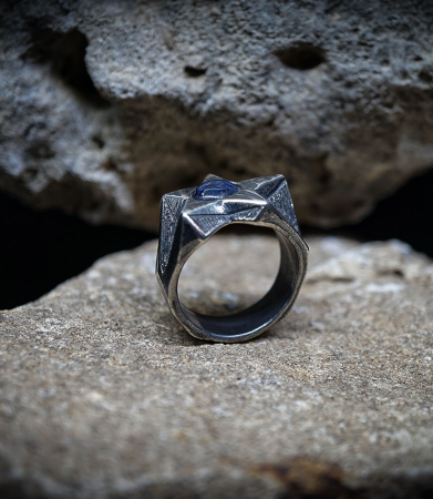 Sterling Silver and Star Sapphire Rings    Material: 925 Sterling Silver  Stone: Sapphire (1.25 carats)  Weight: 23.5 grams