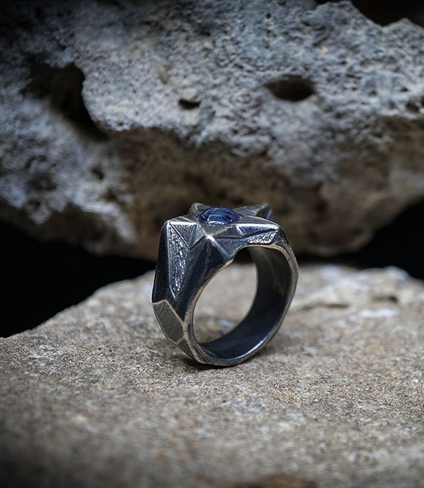 Sterling Silver and Star Sapphire Rings    Material: 925 Sterling Silver  Stone: Sapphire (1.25 carats)  Weight: 23.5 grams