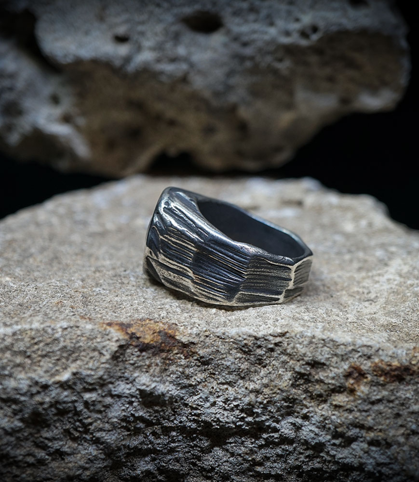 Geologic Collection - Sterling Silver and Sapphire Rings    Material: 925/1000 Sterling Silver  Stone: Sapphire (3.25 carats)  W