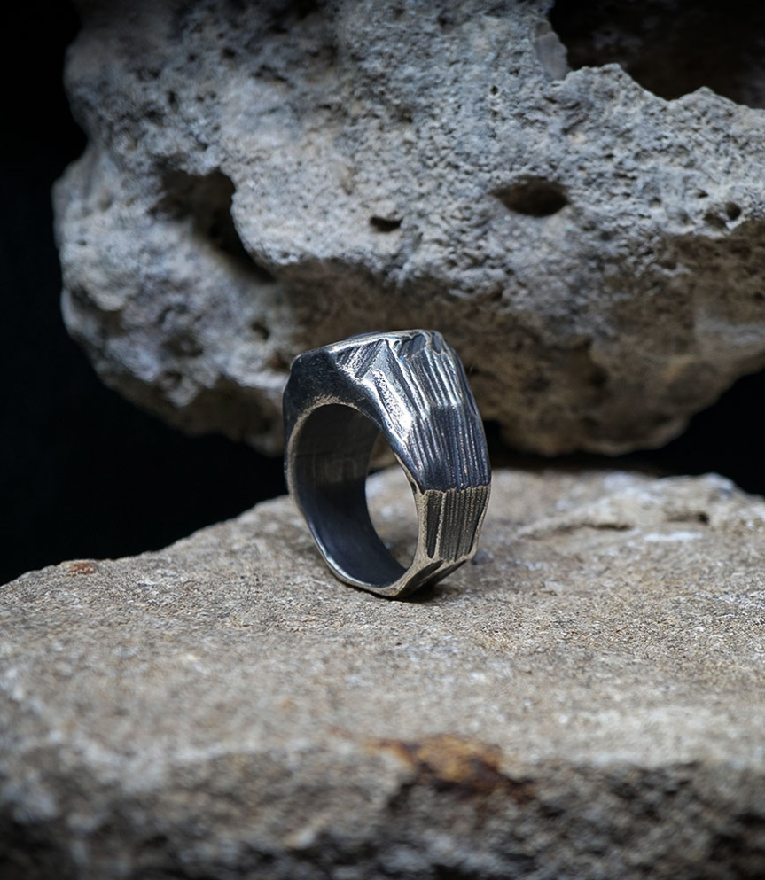 Geologic Collection - Sterling Silver and Sapphire Rings    Material: 925/1000 Sterling Silver  Stone: Sapphire (3.25 carats)  W