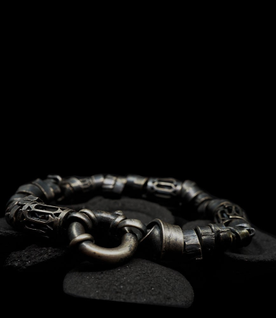 Héphaïstos Collection