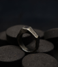 Bague en argent brut et diamant noir création krazy stones par Anthony Barrouyer