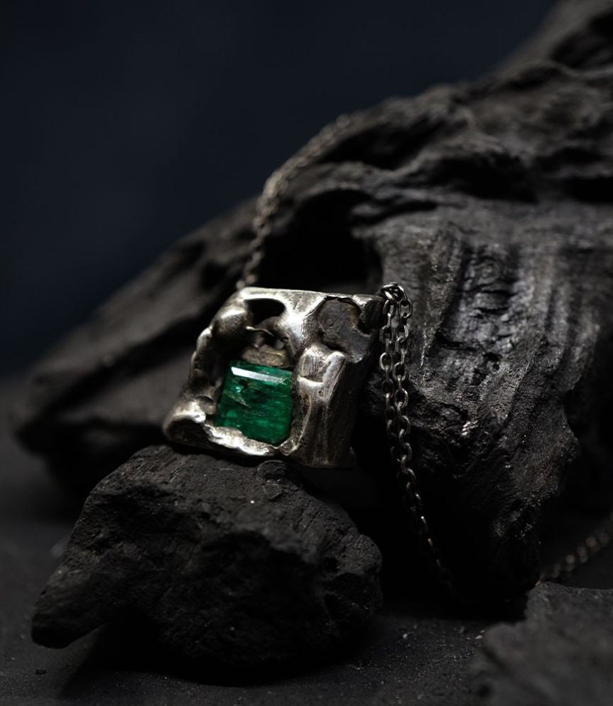 Emerald pendant in solid silver designed by Anthony Barrouyer.