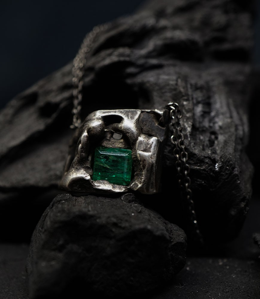 Emerald pendant in solid silver designed by Anthony Barrouyer.
