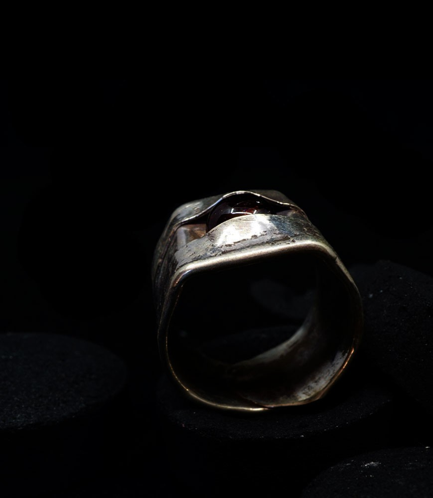 Bague en argent de créateur