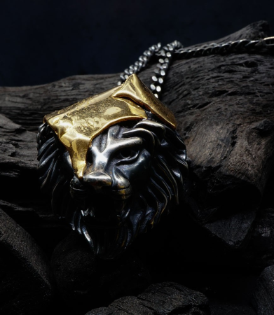 Héphaïstos Collection - Pendentif Argent et Or  Matière: Argent massif 925/1000 et Or 750/10000 Pierre: Non Poids: Argent:36,4 g