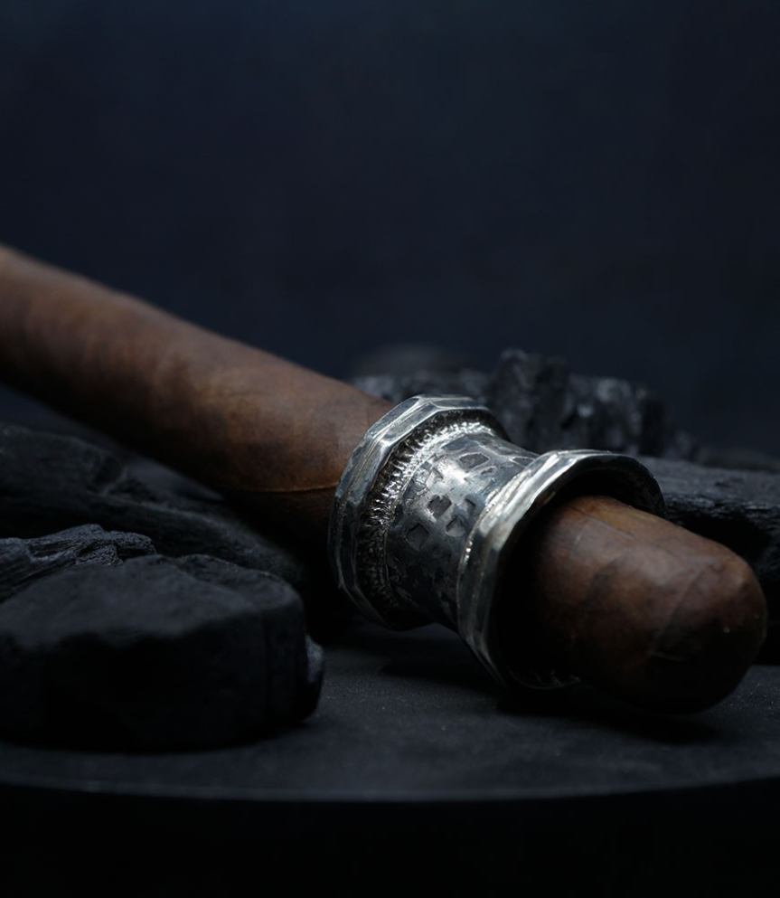 Bague pour cigare Création Krazy Stones par Anthony Barrouyer