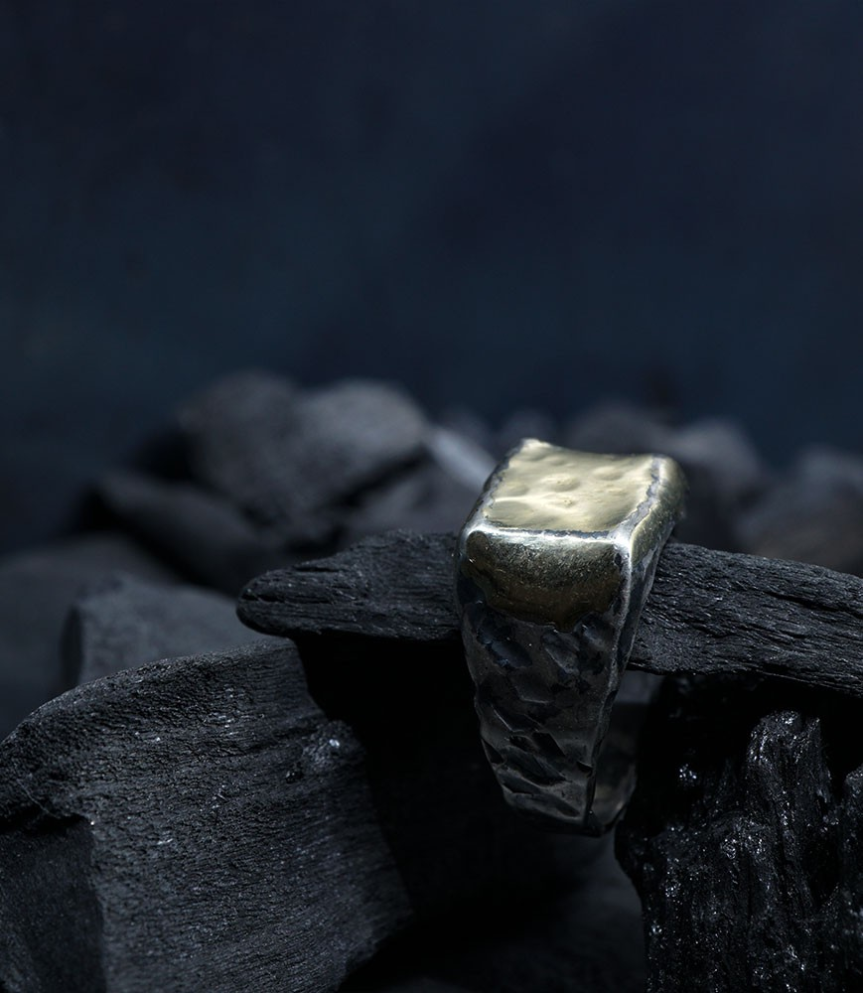 Création Krazystones par anthony barrouyer bague Argent et Or