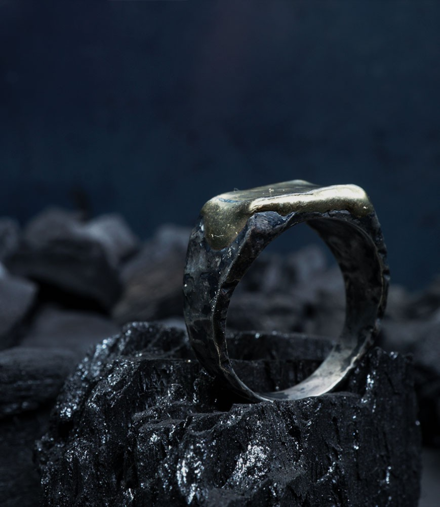 Création Krazystones par anthony barrouyer bague Argent et Or